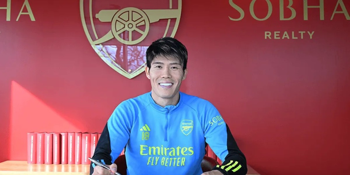 Arsenal förlänger kontraktet med Tomiyasu till 2026